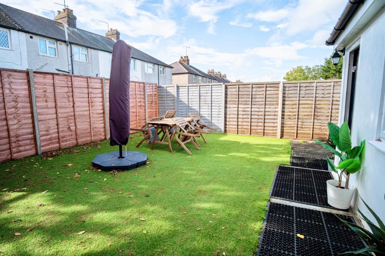 Little Garden View Apartment St Albans Exterior foto